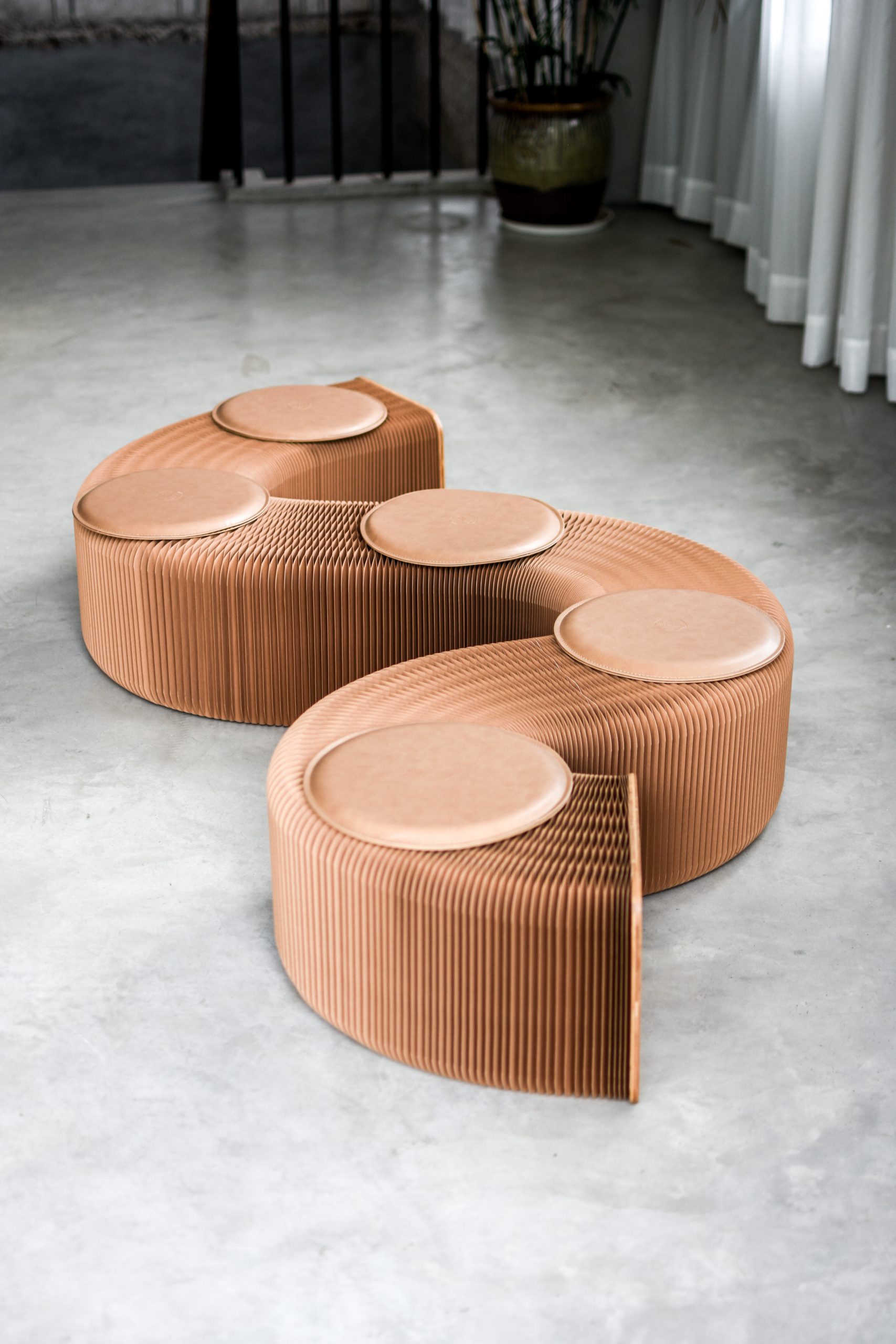 ZOÉ Brown 1 ZOÉ Brown