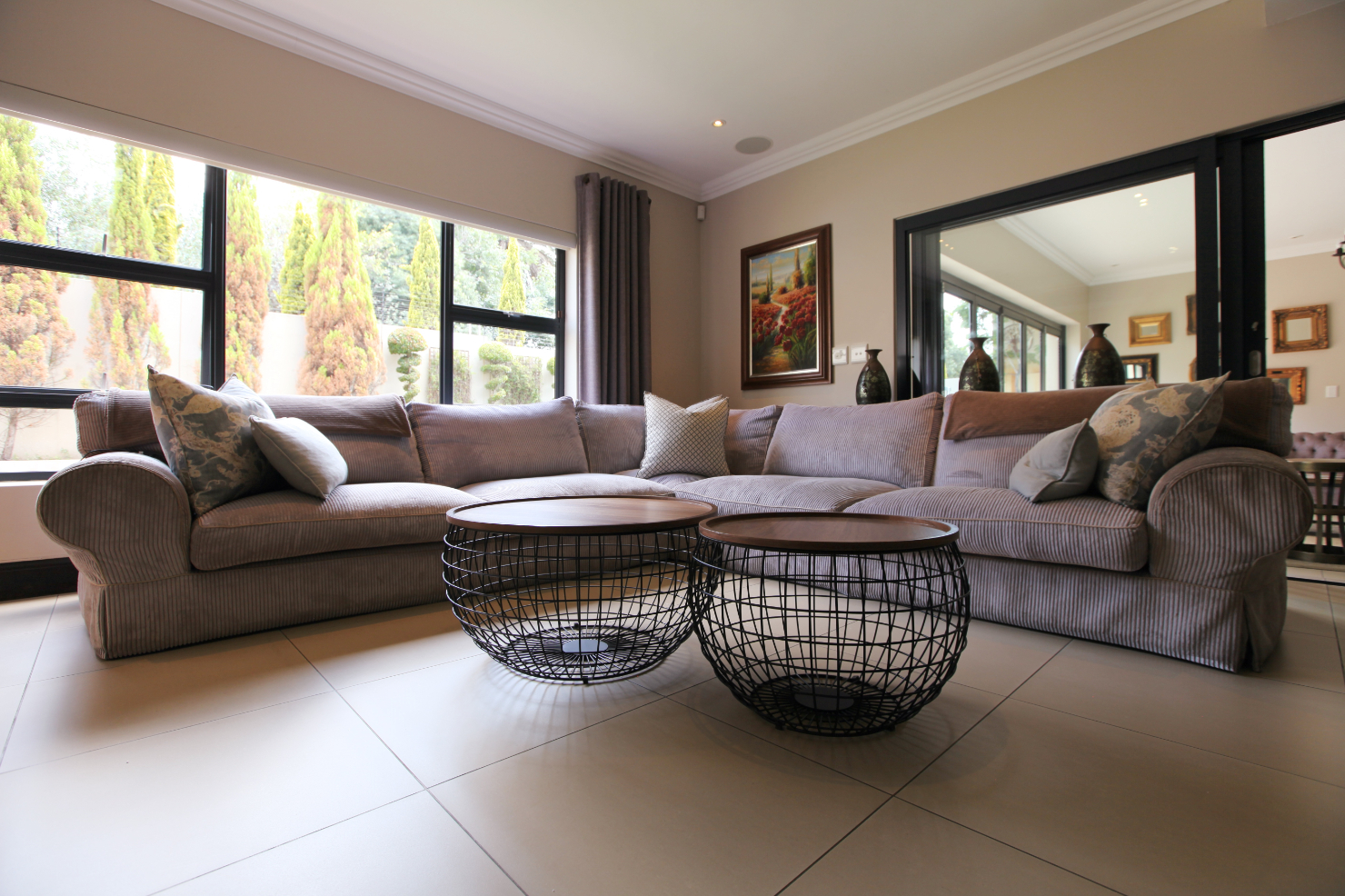 Round Coffee Table Basket (Large) 1 Round Coffee Table Basket (Large)